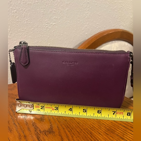 Coach Leather Wristlet Purse in Grape - Picture 7 of 8